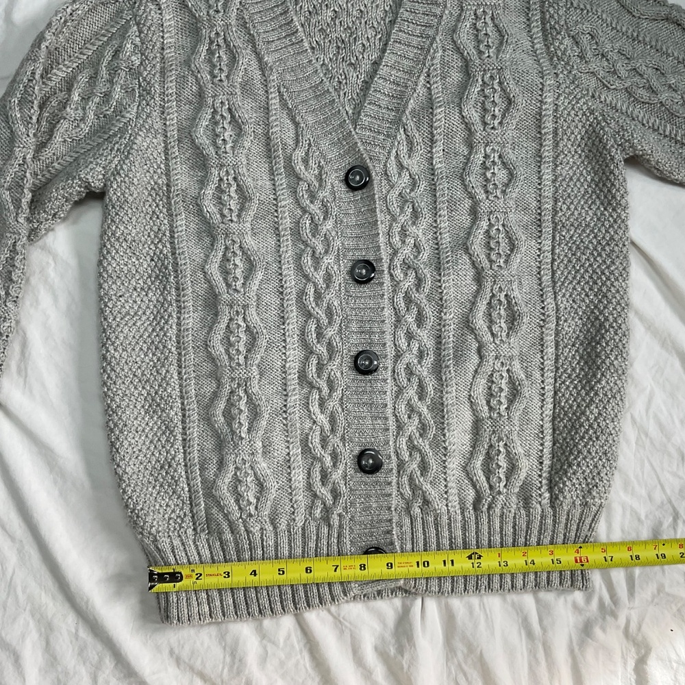Women’s L/XL Cable Knit Handmade Cardigan - Picture 5 of 6